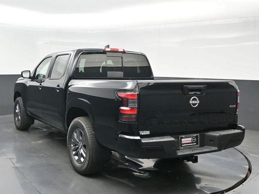 Super Black 2026 Nissan Frontier SV