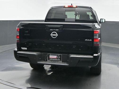Super Black 2026 Nissan Frontier SV