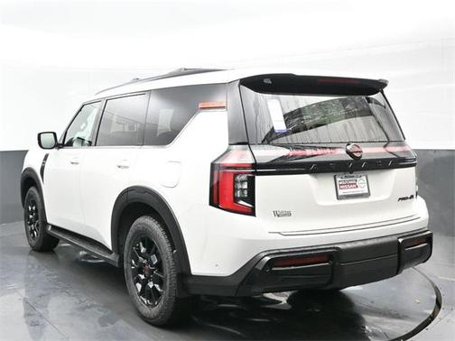 2025 Nissan Armada PRO-4X 4WD