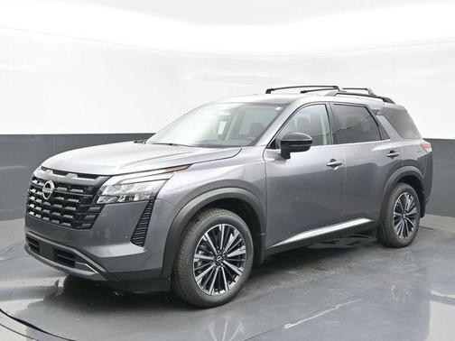 Gun Metallic 2026 Nissan Pathfinder Platinum