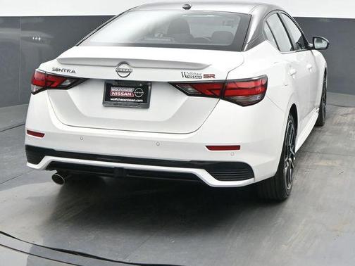 Aspen White/Super Black 2025 Nissan Sentra SR