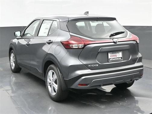 2025 Nissan Kicks S