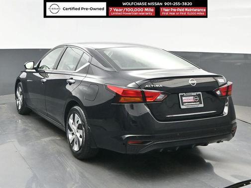 Super Black Clearcoat 2024 Nissan Altima 2.5 S