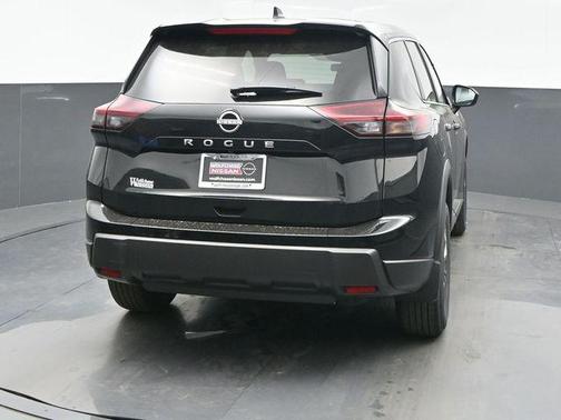 Super Black 2026 Nissan Rogue S