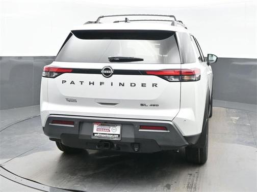 2026 Nissan Pathfinder SL