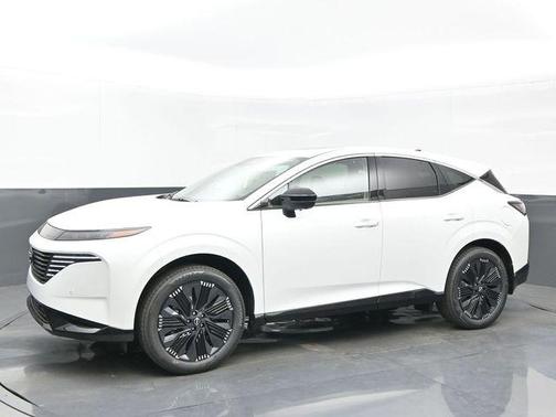 Everest White Pearl Tricoat 2026 Nissan Murano Platinum