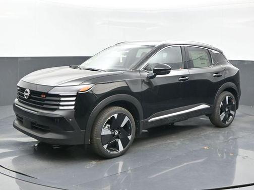 Super Black 2026 Nissan Kicks SR