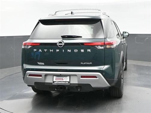 2025 Nissan Pathfinder Platinum