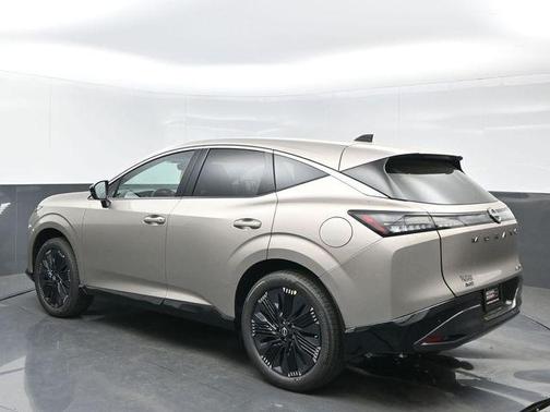 Champagne Silver Metallic 2026 Nissan Murano Platinum