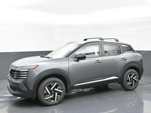 Gun Metallic/Super Black 2026 Nissan Kicks SV