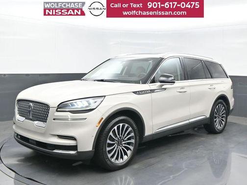 Pearl Metallic 2022 Lincoln Aviator Reserve RWD