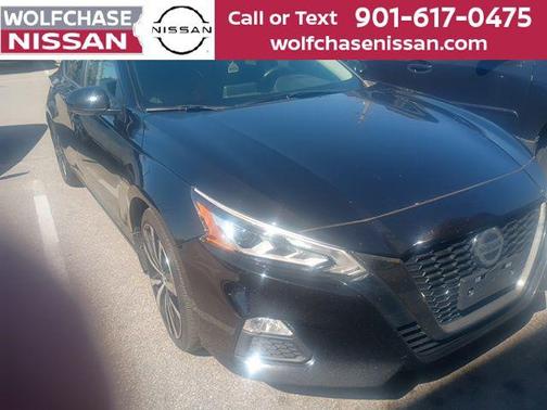 Super Black Clearcoat 2020 Nissan Altima 2.5 SR
