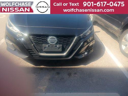 Super Black Clearcoat 2020 Nissan Altima 2.5 SR