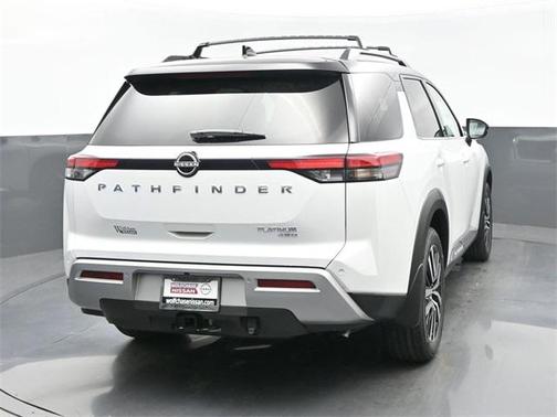 2025 Nissan Pathfinder Platinum