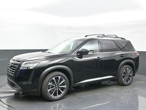 Super Black 2026 Nissan Pathfinder Platinum