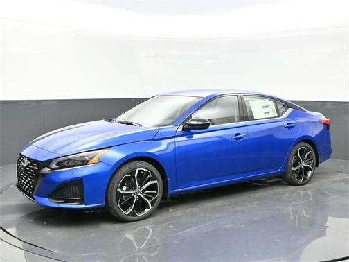 2025 Nissan Altima 2.5 SR