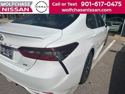 Ice 2024 Toyota Camry SE