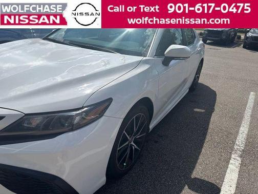 Ice 2024 Toyota Camry SE