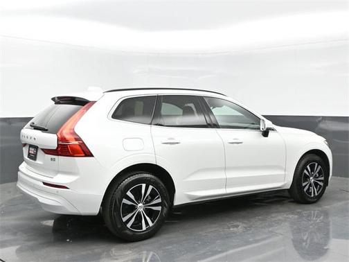 2023 Volvo XC60 B5 Core