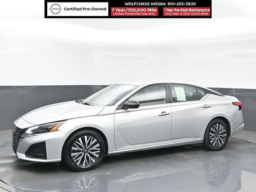Brilliant Silver Metallic 2024 Nissan Altima 2.5 SV
