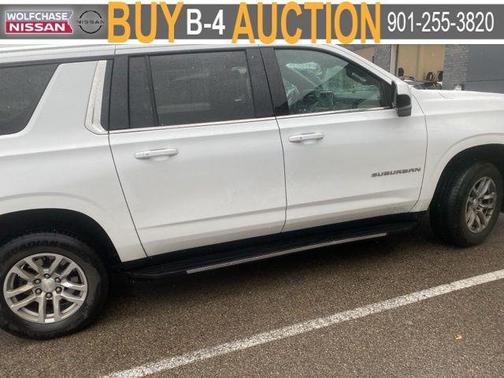 2023 Chevrolet Suburban LT