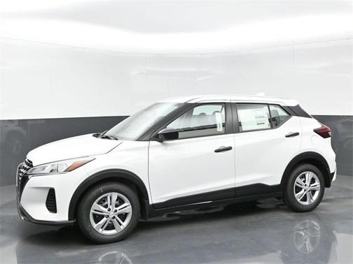2025 Nissan Kicks S