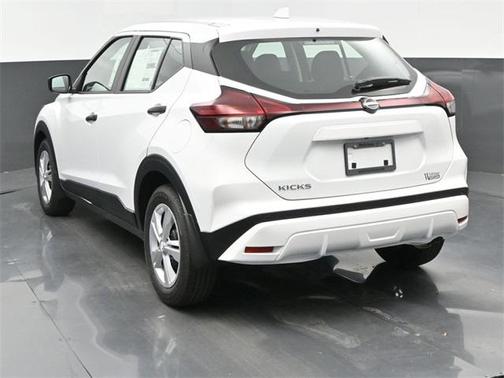 2025 Nissan Kicks S