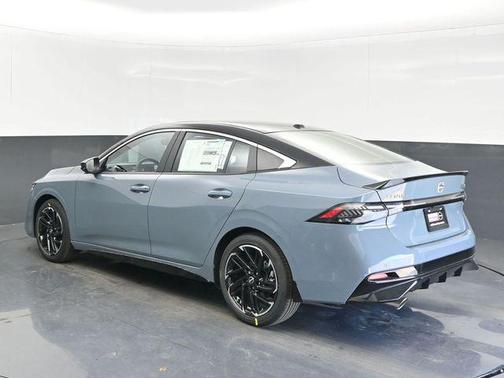 Atlantic Gray/Super Black 2026 Nissan Sentra SR