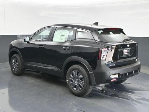 Super Black 2026 Nissan Kicks S