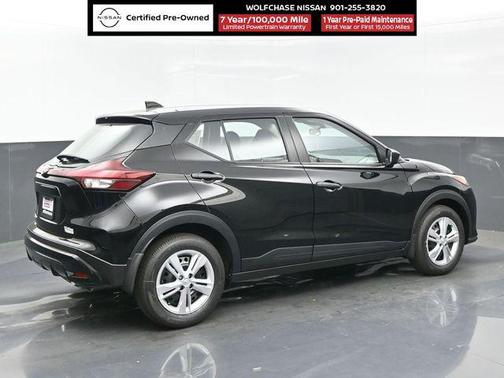 Super Black 2025 Nissan Kicks S