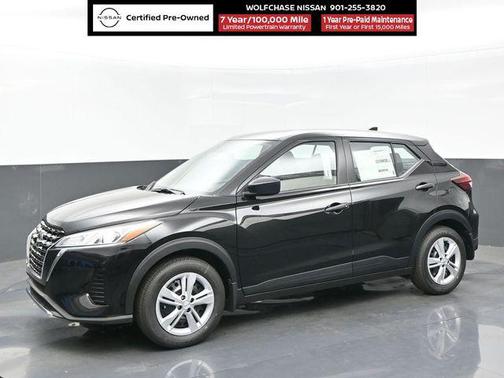 Super Black 2025 Nissan Kicks S