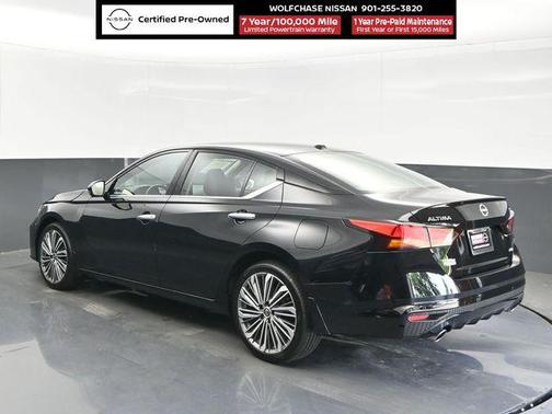 Super Black Clearcoat 2025 Nissan Altima 2.5 SL