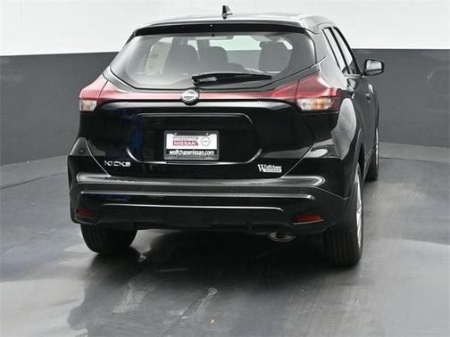 2025 Nissan Kicks S