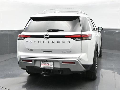 2025 Nissan Pathfinder Platinum