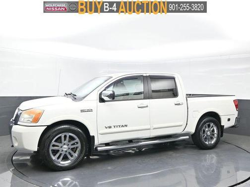 Blizzard Pearl 2012 Nissan Titan SL