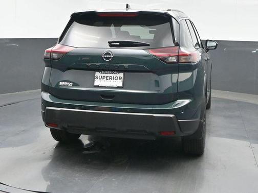 Obsidian Green 2026 Nissan Rogue Dark Armor