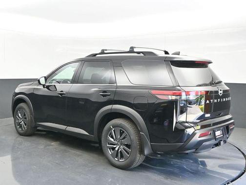 Super Black 2026 Nissan Pathfinder SV