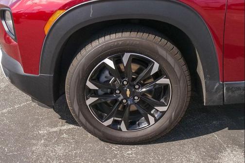 Crimson Metallic 2022 Chevrolet Trailblazer LT