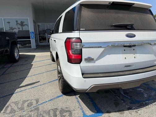 Star White Metallic Tri-Coat 2021 Ford Expedition King Ranch