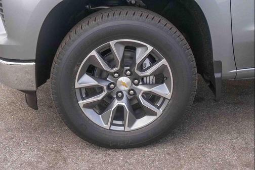 Sterling Gray Metallic 2026 Chevrolet Silverado 1500 LT