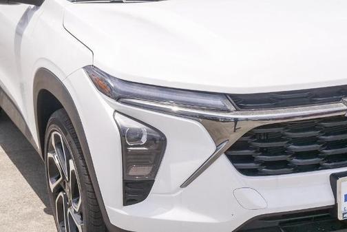 2025 Chevrolet Trax FWD 2RS