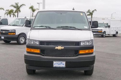 2025 Chevrolet Express 2500 RWD 2500 Regular Wheelbase WT