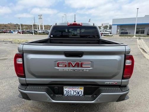 2023 GMC Canyon Base