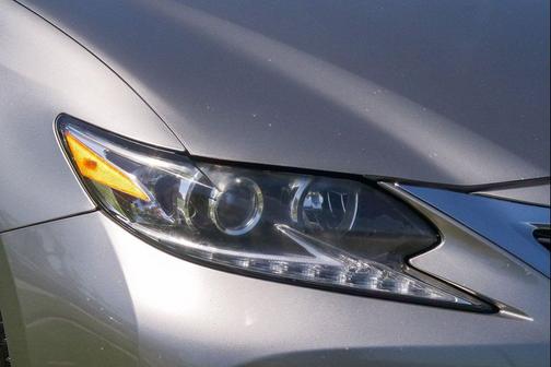 2018 Lexus ES 350 Base