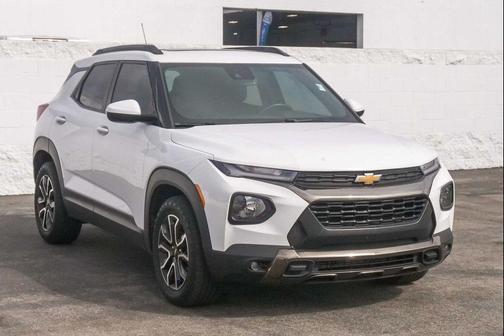 Summit White 2023 Chevrolet Trailblazer ACTIV