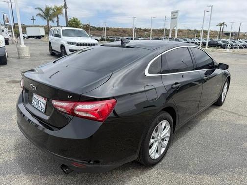 2021 Chevrolet Malibu FWD LT