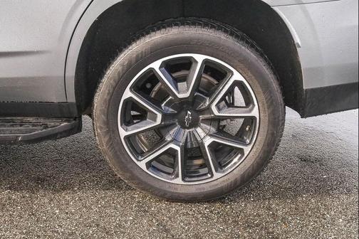 2023 Chevrolet Tahoe 4WD RST