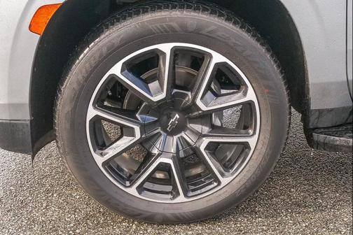 2023 Chevrolet Tahoe 4WD RST