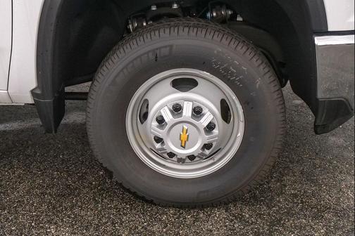 2025 Chevrolet Silverado 3500 WT