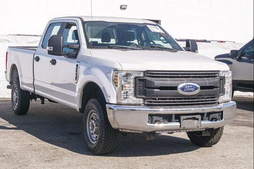 Oxford White 2018 Ford F-350 XL